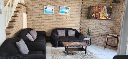 Scottburgh Apartment | 11 Seesonnet beach flat