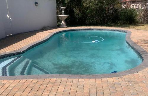 Komani House | 110 Berry Street Self-Catering Accommodation
