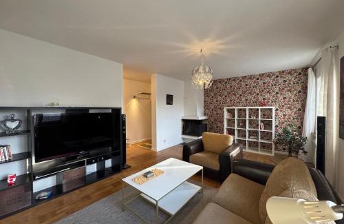 Ljungaverk Apartment | 110kvm lyxig bostad med öppen spis och balkong