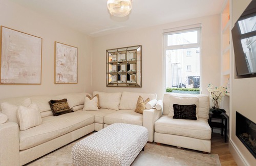 Portrush House | 111 By Mayfair - Luxurious, Sea Views, 12 Bedroom Home - Centre of Portrush.