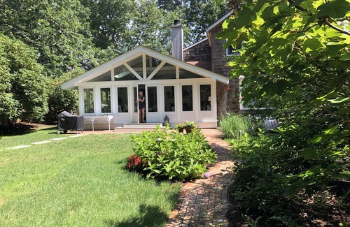 Clearwater Beach House | 1137 SPRINGS FIREPLACE RD- Charming Cottage with Glorious Sun Room by the Bay