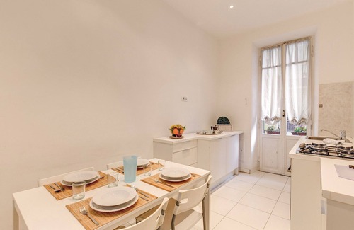 Vatican Apartment | 115 SQM AT THE VATICAN, IN THE ROME OF THE PAPES, ONE OF THE COOLEST QUARTERS OF THE CITY.