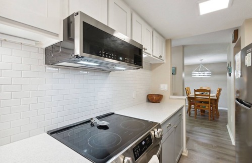 Fernandina Beach Condo | 1164 Beach Walker - Adorable oceanfront, just steps to the beach and pool!