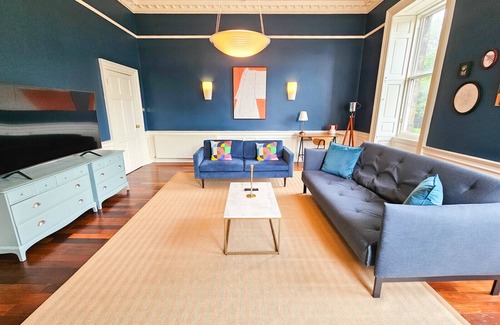 New Town Apartment | 118/2 Hanover Street