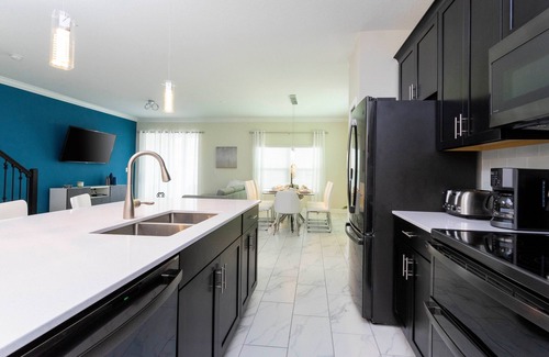 Davenport Villa | 1180 CD - Magical 5BR Townhome with Pool