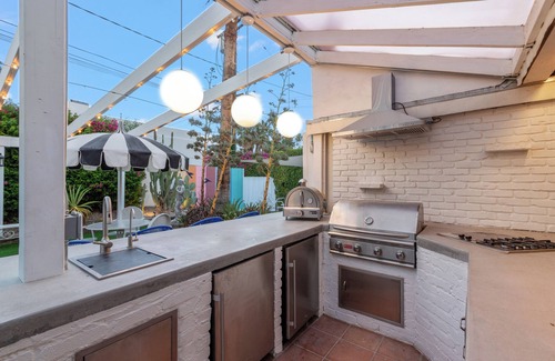 Tahquitz River Estates Villa | 11BR Designer Villa! Poolside Dntwn PS! Sleeps 30