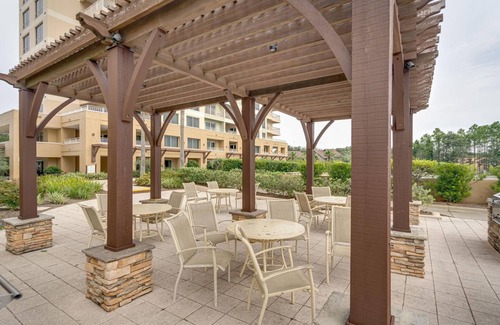 Four Mile Village Condo | 11th Floor Luau at Sandestin Studio - Newly Renovated- with Lagoon-style pool!