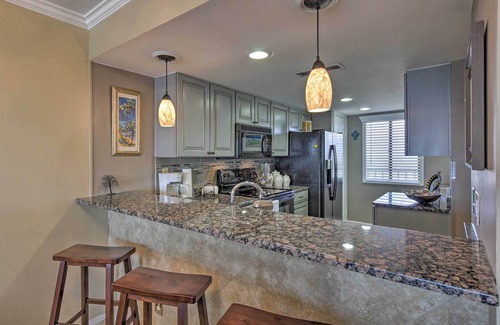 Lower Grand Lagoon Condo | 11th-Floor PCB Condo w/Ocean View, Walk to Dining