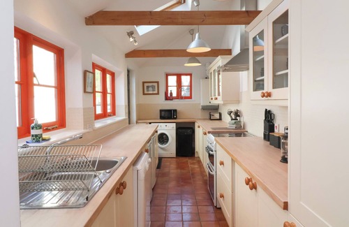 Appledore Cottage | 12 ALPHA PLACE, pet friendly, character holiday cottage in Appledore
