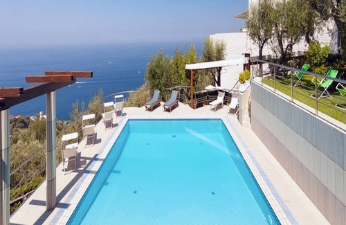 Schiazzano Villa | 12 bedroom villa with private pool for 28 guests on Sorrento & Amalfi Coast