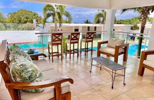 La Mulata Villa | 12 BR Villa with Heated Jacuzzi