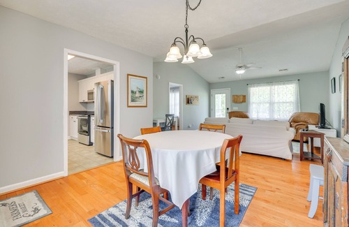 Boiling Spring Lakes House | 12 Mi to Beaches: Dog-Friendly Southport Getaway
