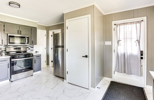 Mason House | 12 Mi to BlueOval City: Tennessee Getaway!