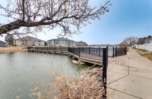 Gateway House | 12 Mi to DIA Cozy Denver Townhome with Fireplace!