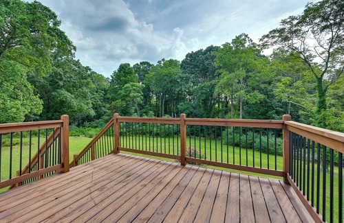Midway Apartment | 12 Mi to Downtown Winston-Salem: Apt w/Balcony!