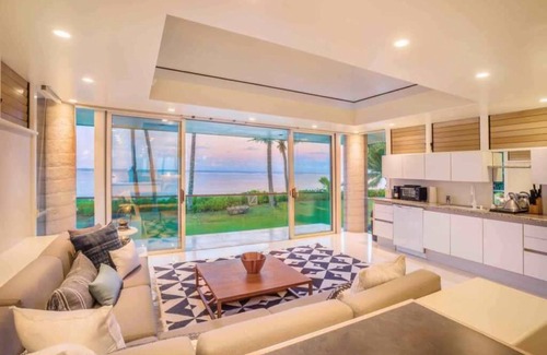 Kilauea House | 12 Million Dollar Beach Front Estate! Two Villas on one Acre.