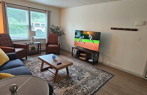 Niles Apartment | 12-On-North - Unit 528 #2
