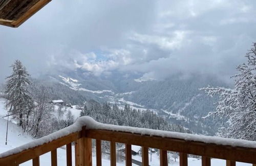 Villard-sur-Doron Ski Chalet | 12-person chalet with sauna in the Beaufortain near Les Saisies