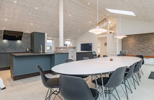 Grønhøj House | 12 person holiday home in Løkken-By Traum