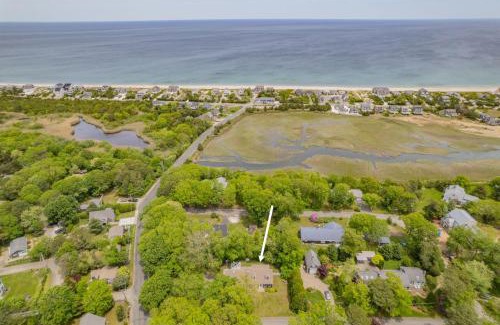East Sandwich House | 12 Roberts Way East Sandwich Cape Cod - Salty Dog
