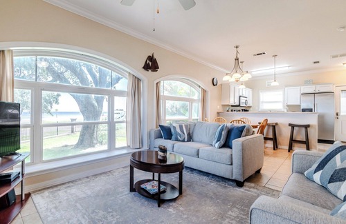 Long Beach House | 120 Beau Clair - Beachview Townhome with Balcony and Deck in Long Beach