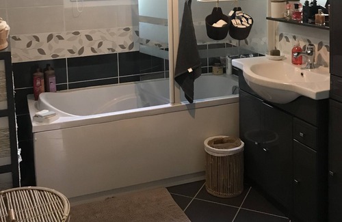 Digne-les-Bains Bed & Breakfast | 120 m 2 modern house with all comforts