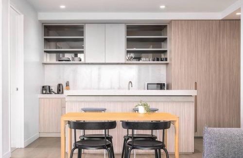 Port Melbourne Apartment | 1206 Nine Elm - Port Melbourne