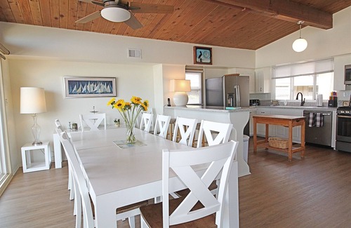 Oxnard Shores House | 1235C Mandalay Shores Oceanfront Retreat