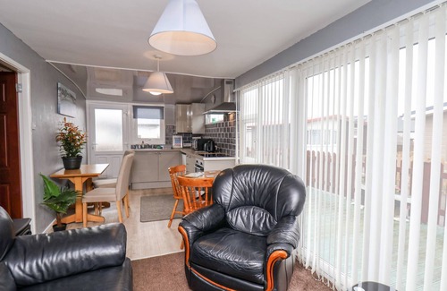 Bridlington Cottage | 126 Seaside Getaway
