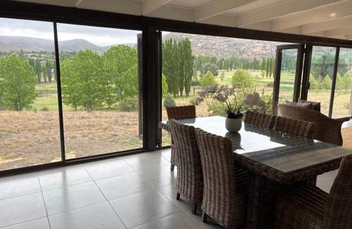Clarens Apartment | 127 Clarens Golf Villa