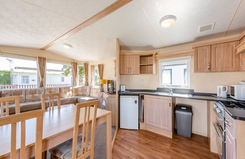 Bognor Regis House | 12ft-wide caravan with one double and one twin.