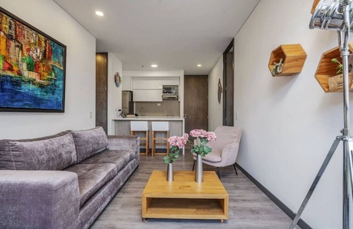 El Poblado Apartment | 12th Floor 2BR Apt with City View & rooftop Pool