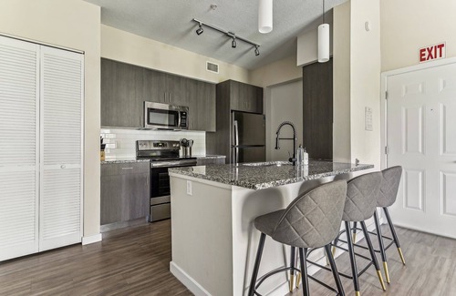 Park East Apartment | #13-106 Kasa at Cortland Hollywood Ft. Lauderdale