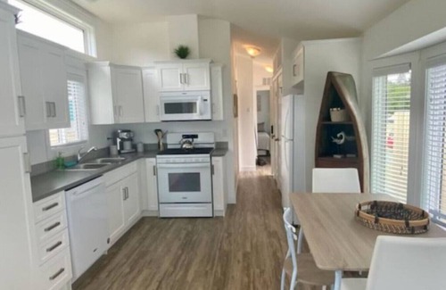 Regional District of Mount Waddington Apartment | 13 - Bothan Mara Cottage