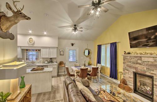Saylorsburg House | 13 Mi to Camelback Ski! Creekside Lincoln Lodge