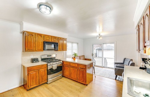 Dearborn House | 13 Mi to Downtown Detroit: Bright Home