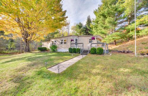 Petoskey House | 13 Mi to Nubs Nob Pet-Friendly Retreat