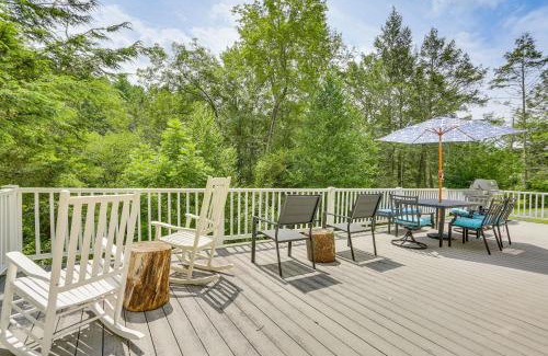 Shohola House | 13 Mi to Ski Big Bear Updated Getaway with Deck
