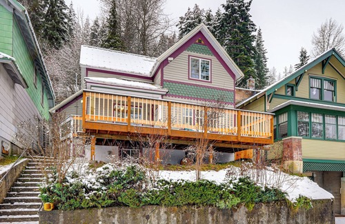 Wallace Cottage | 13 Mi to Skiing: Downtown Wallace Home w/Deck
