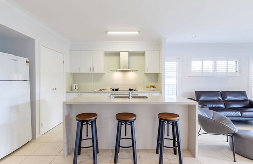 Anna Bay House | 13 Morna Point Rd - pet friendly , boat parking house on one level