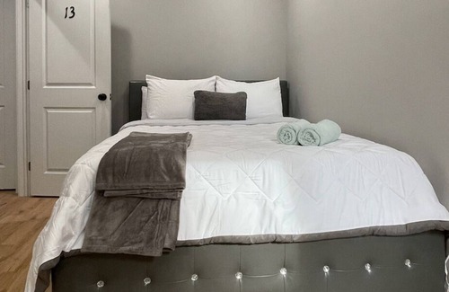 Primos Secane House | #13 NEW Cozy Room in Angora