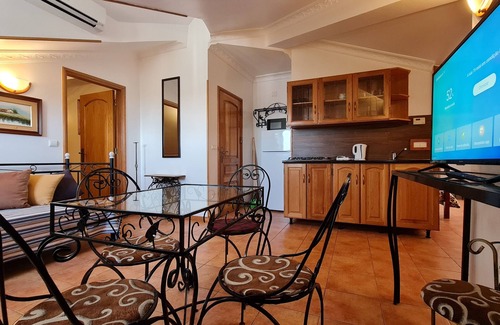 Arnal House | 13 Room Luxury Villa 25-50 Guests
