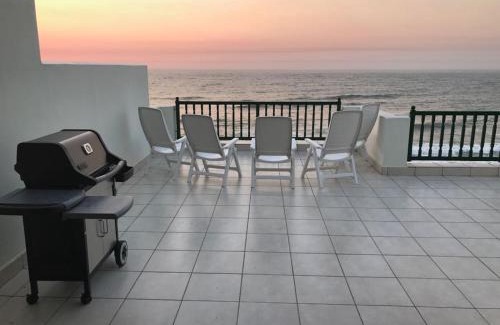 Shaka's Rock Apartment | 13 Skiathos Beachfront Apartment in Shakas Rock