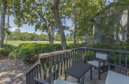 West Beach Village Condo | 1304 Fairway Oaks: 3BR Close to Beach, Golf View, Beach Gear/Bike Credit