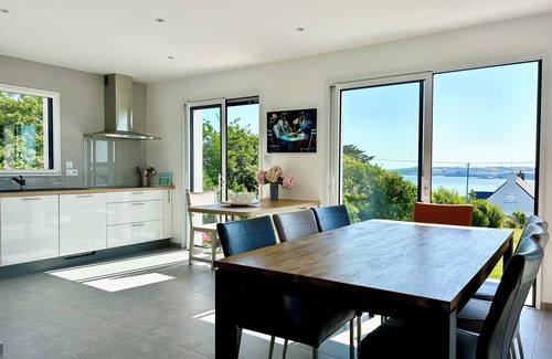 Camaret-sur-Mer Villa | 130m2 contemporary house, sleeps 9, sea view
