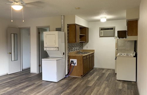 Southtown Apartment | 1326-#9 Comfy studio in downtown