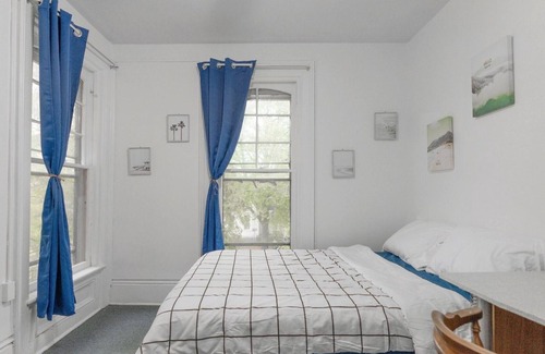 Eastside Apartment | 1326-Newly Renovated 4 BDRM Apt near SU&Downtown