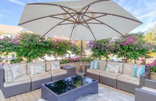 South Island House | 135 Island Escape- 5BR Home with Pool and Spa! home