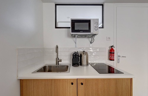 Quartier Sainte-Avoye Apartment | 135 Suite Franck - Charming Studio in Paris