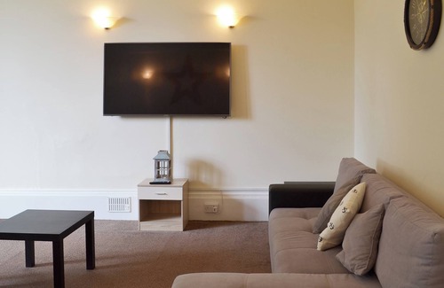 Torquay City Centre Cottage | 14 bedroom accommodation in Torquay